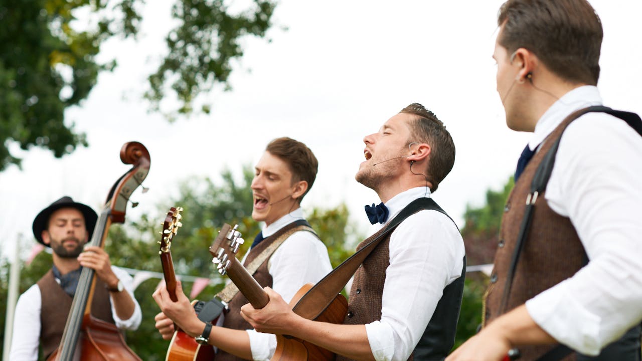 Hiring a Band for a Virtual Event – A Short Guide