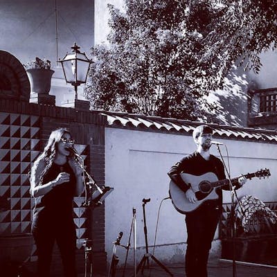 Book The Barcelona Acoustic Duo, Acoustic Duo in Barcelona, Spain -  FixTheMusic