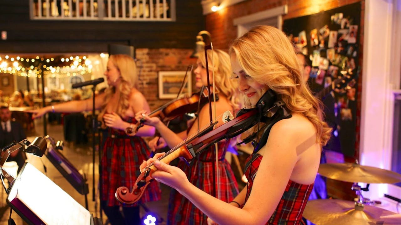 The Top 6 Best Ceilidh Bands in London (With Prices)