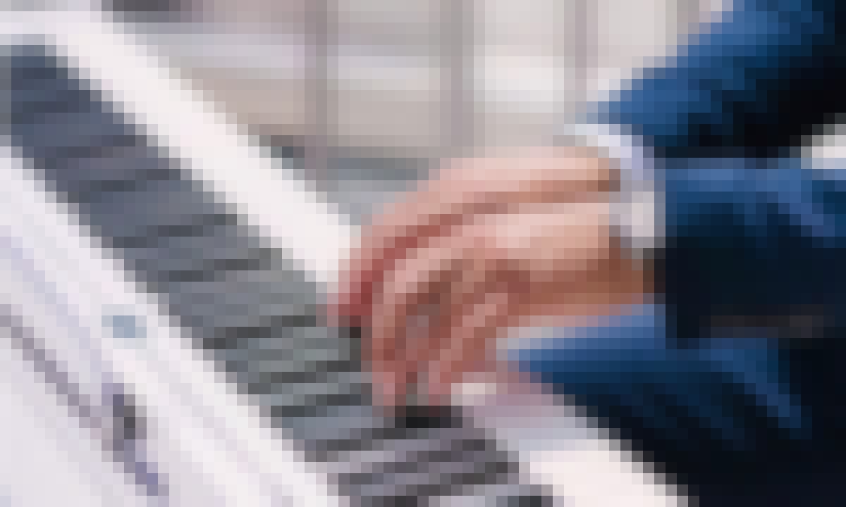 The Santorini Pianist's image #14