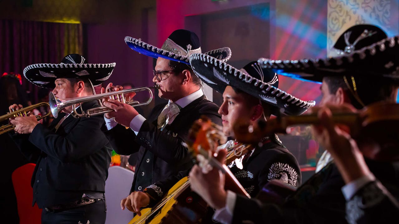 The Top 5 Best Mariachi Bands in the UK (With Prices)